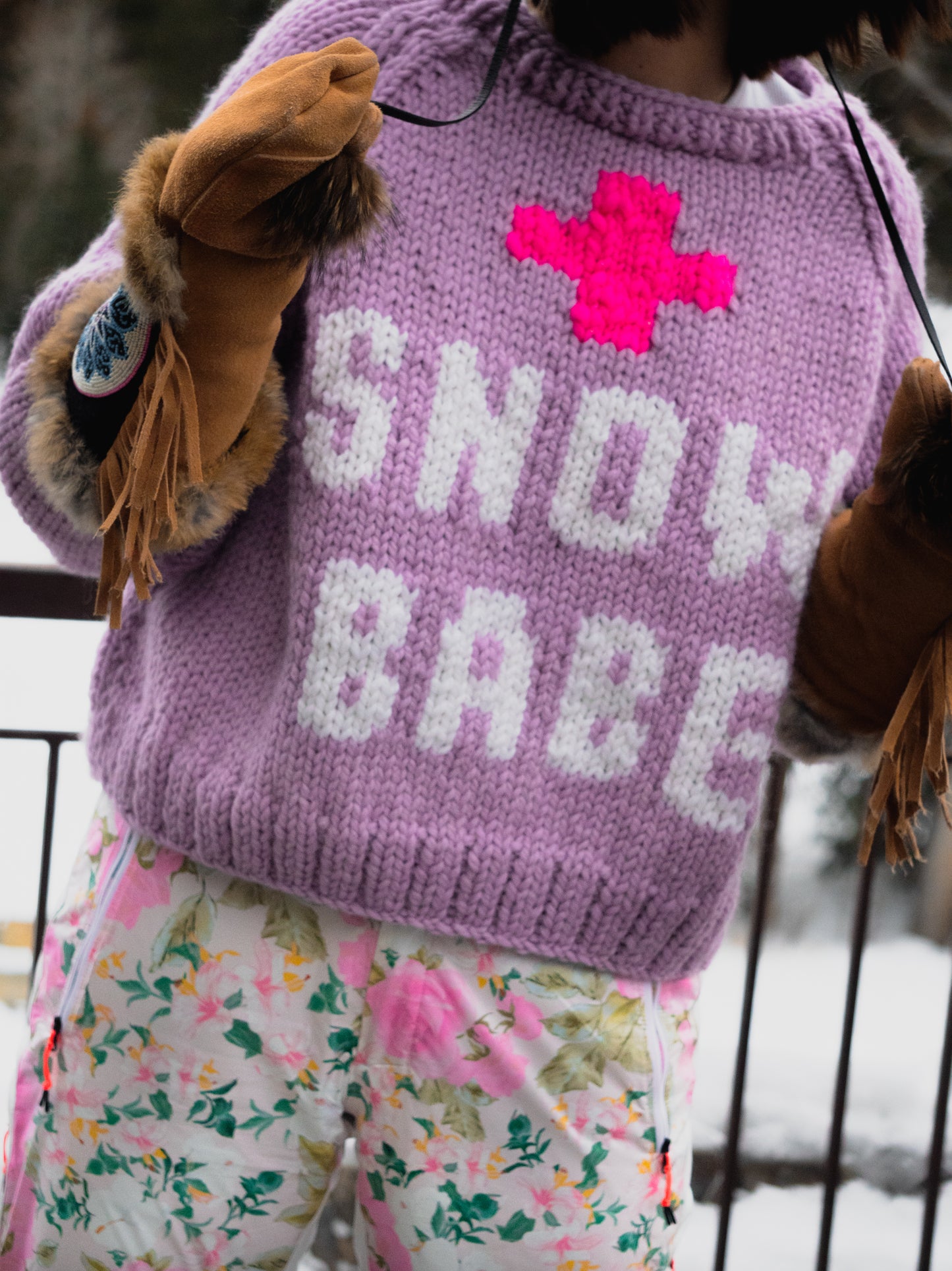 Snow Babe Pullover